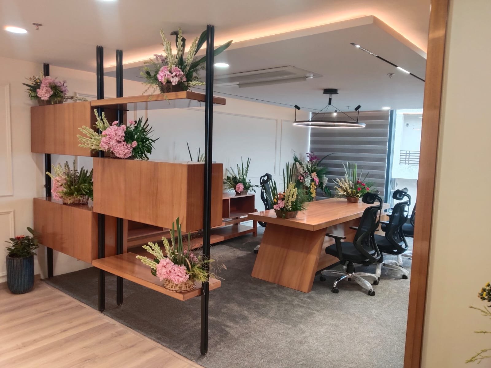 Image gallery marquee