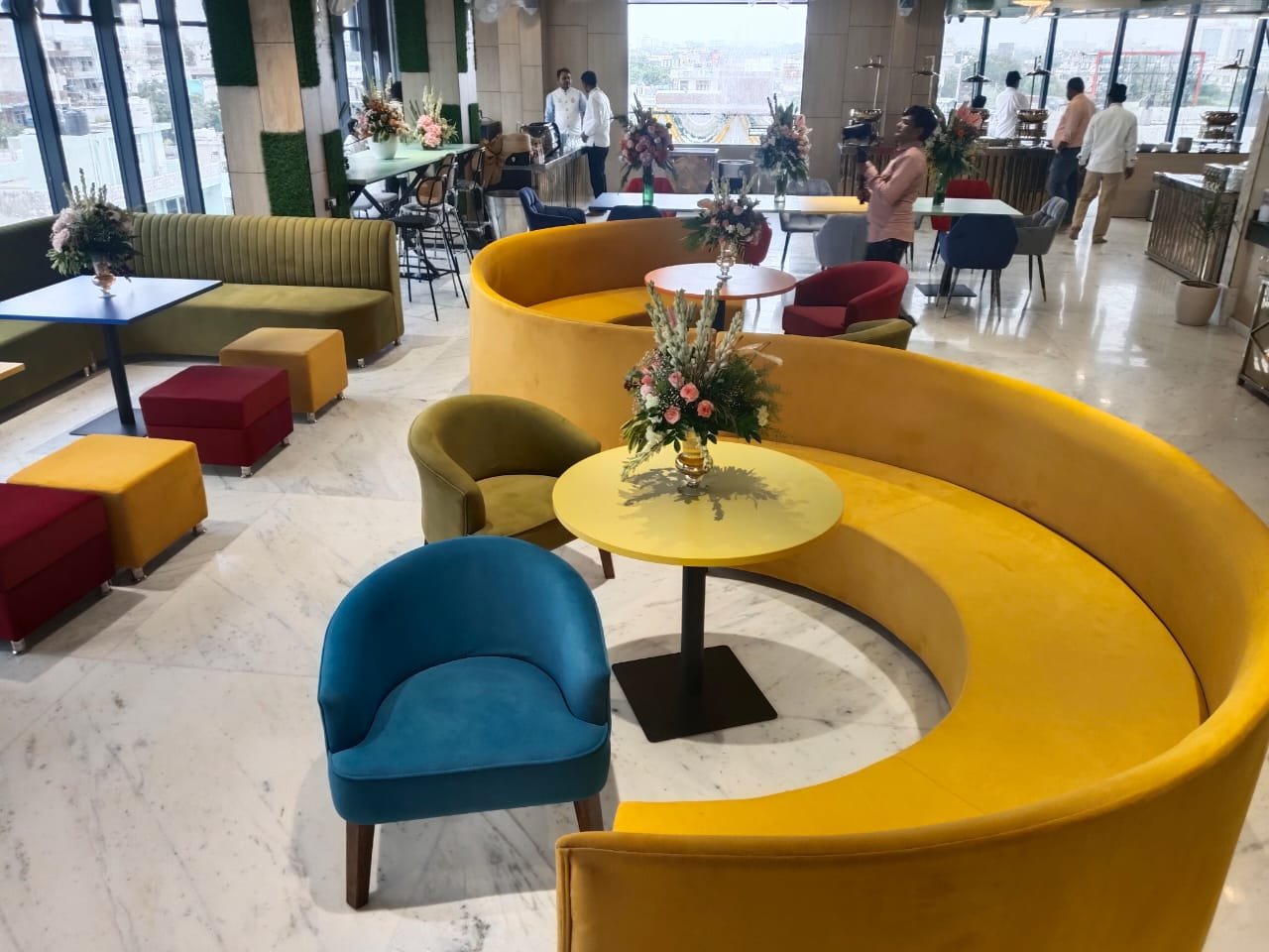 Image gallery marquee